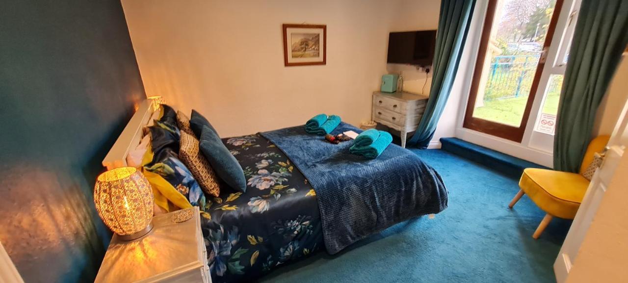 Holly Cottages Боунес он Уиндърмиър Екстериор снимка