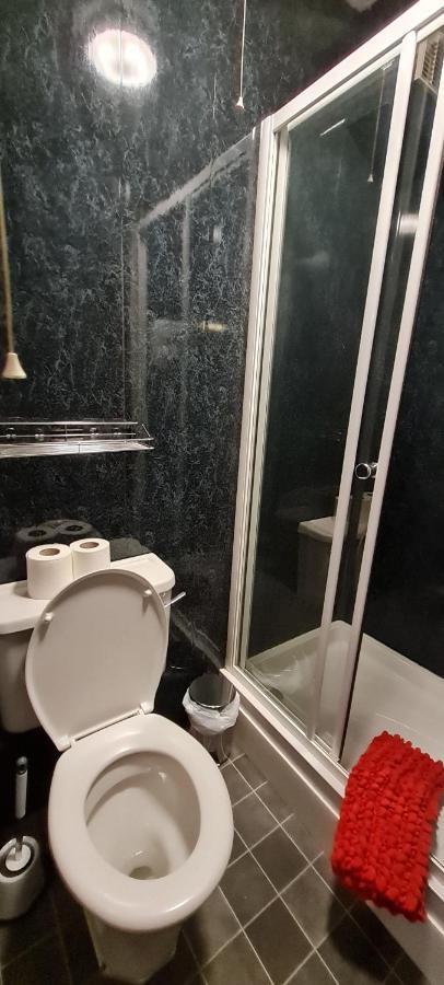 Holly Cottages Боунес он Уиндърмиър Екстериор снимка