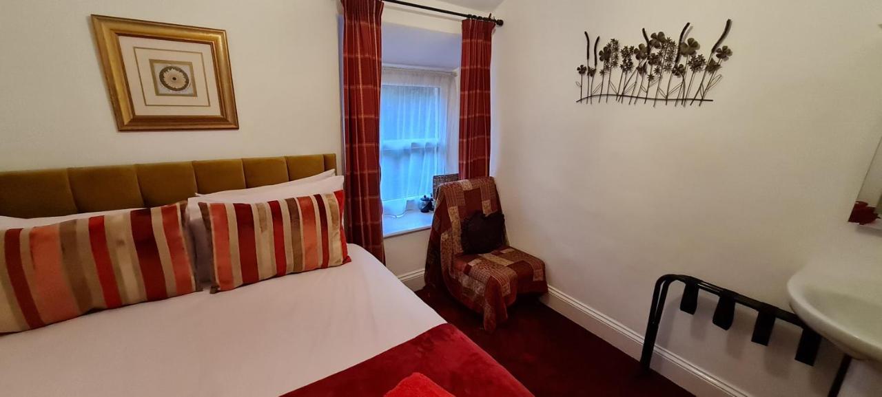 Holly Cottages Боунес он Уиндърмиър Екстериор снимка